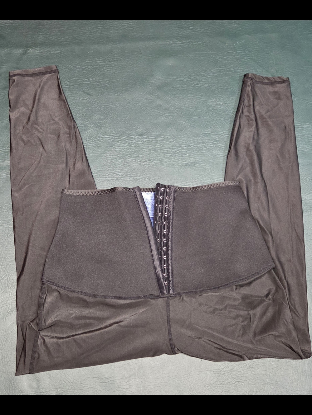**Black High-Waist Control Top Shaping Leggings with Purple Lining - Neoprene** - Picture 6 of 7